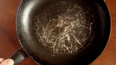 Gör aldrig så här med stekpannan: ett misstag som halverar livslängden